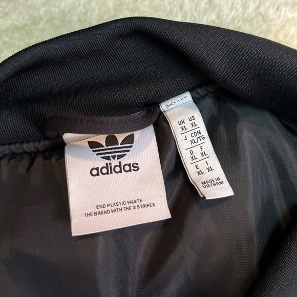 Adidas letterman coach jacket black size XL